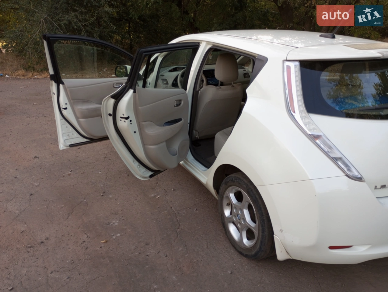 2013 Nissan Leaf - мініатюра 11