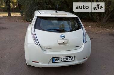 Хэтчбек Nissan Leaf 2012 в Кривом Роге