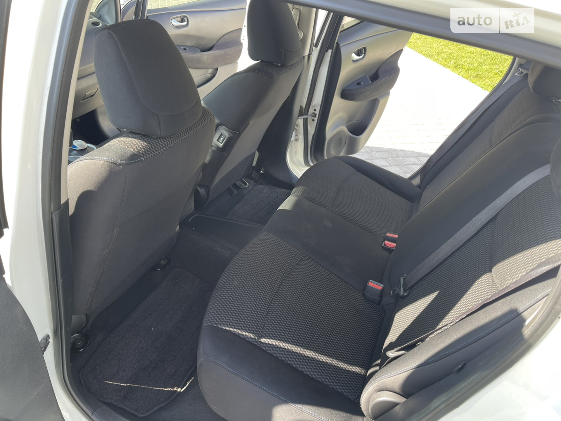 2013 Nissan Leaf - мініатюра 12