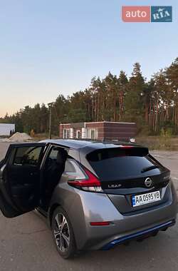 Хэтчбек Nissan Leaf 2018 в Киеве