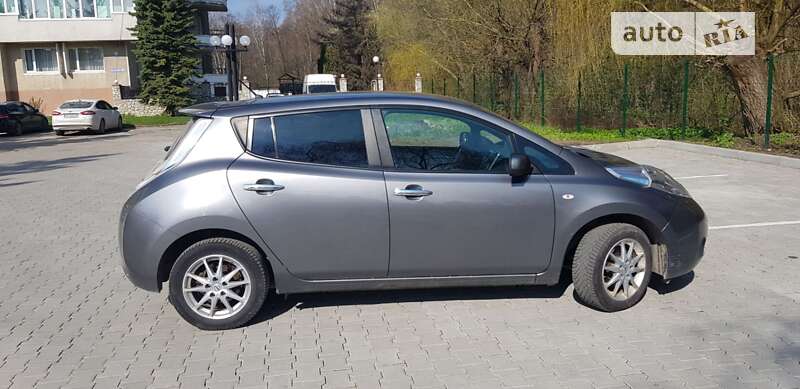 Хетчбек Nissan Leaf 2015 в Тернополі фото 12 Хетчбек Nissan Leaf 2015 в Тернополі