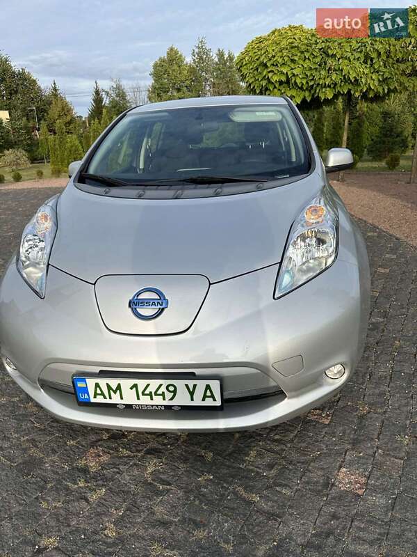 Хетчбек Nissan Leaf 2016 в Житомирі