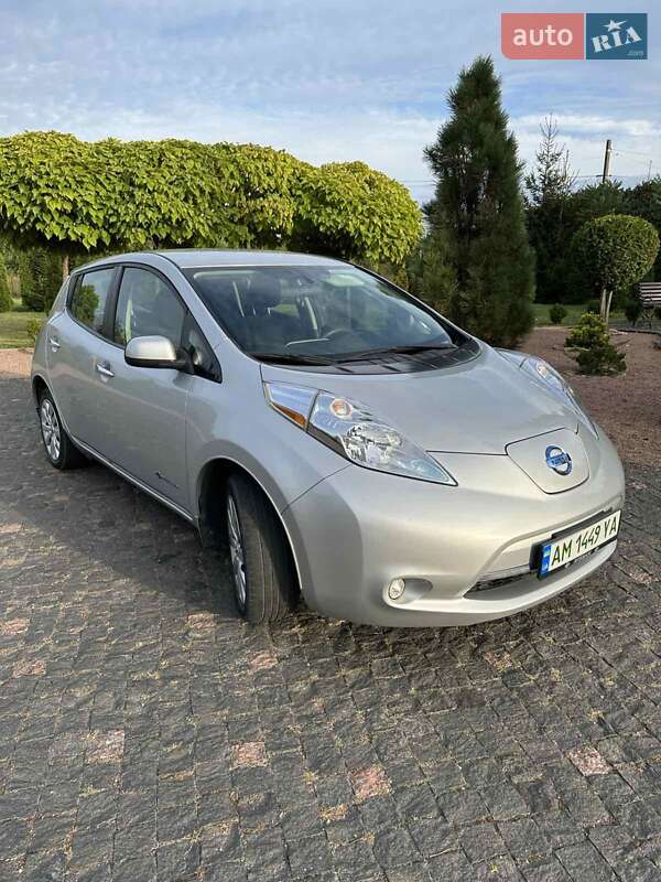 Хетчбек Nissan Leaf 2016 в Житомирі