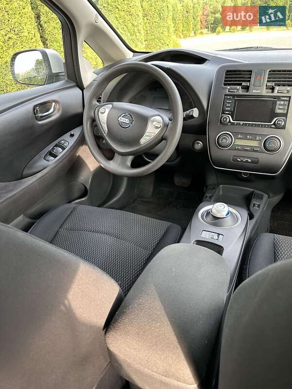 Хетчбек Nissan Leaf 2016 в Житомирі