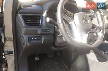 Хэтчбек Nissan Leaf 2018 в Киеве