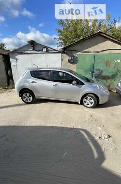 Хетчбек Nissan Leaf 2013 в Києві