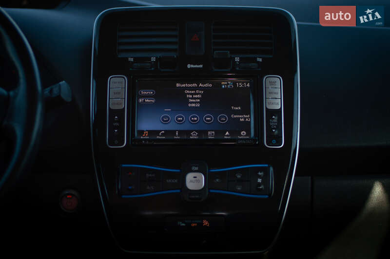 Хэтчбек Nissan Leaf 2016 в Тернополе