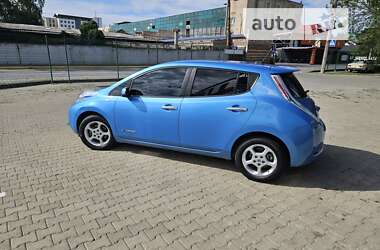 Хэтчбек Nissan Leaf 2013 в Черновцах