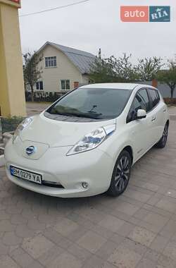 Хэтчбек Nissan Leaf 2017 в 