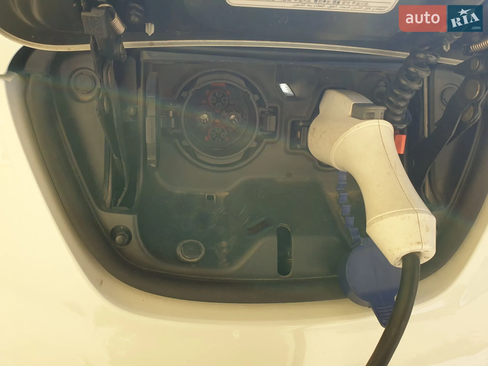2017 Nissan Leaf - мініатюра 34