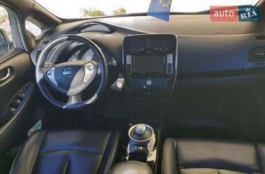 Хэтчбек Nissan Leaf 2017 в 