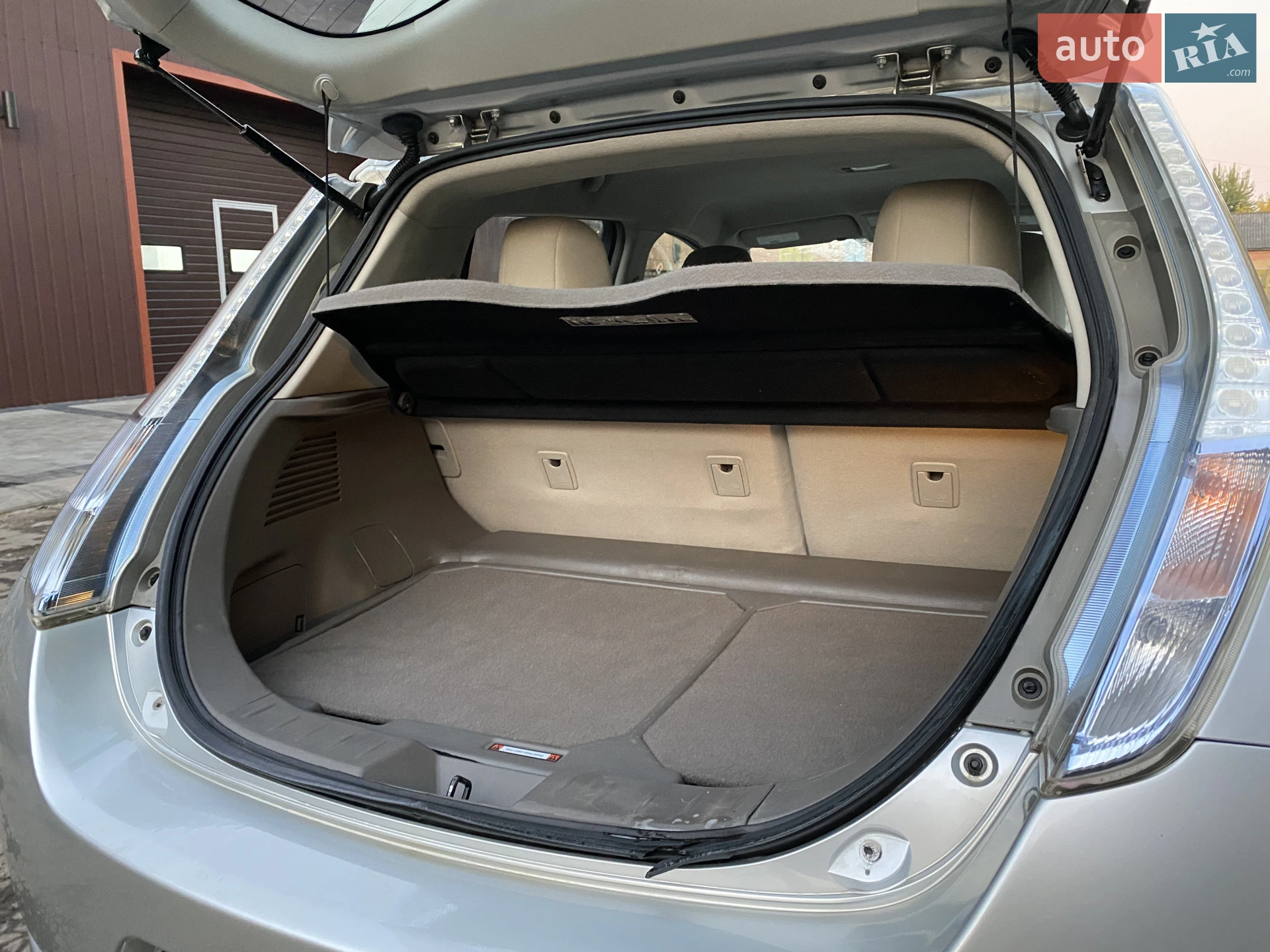 2011 Nissan Leaf - мініатюра 5