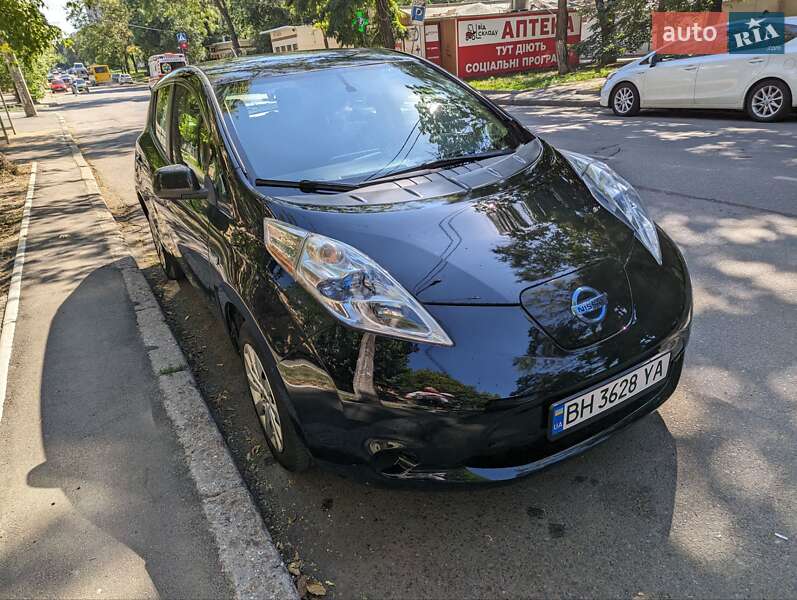Хетчбек Nissan Leaf 2015 в Одесі фото 14 Хетчбек Nissan Leaf 2015 в Одесі