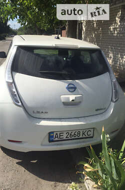 Хэтчбек Nissan Leaf 2014 в Днепре