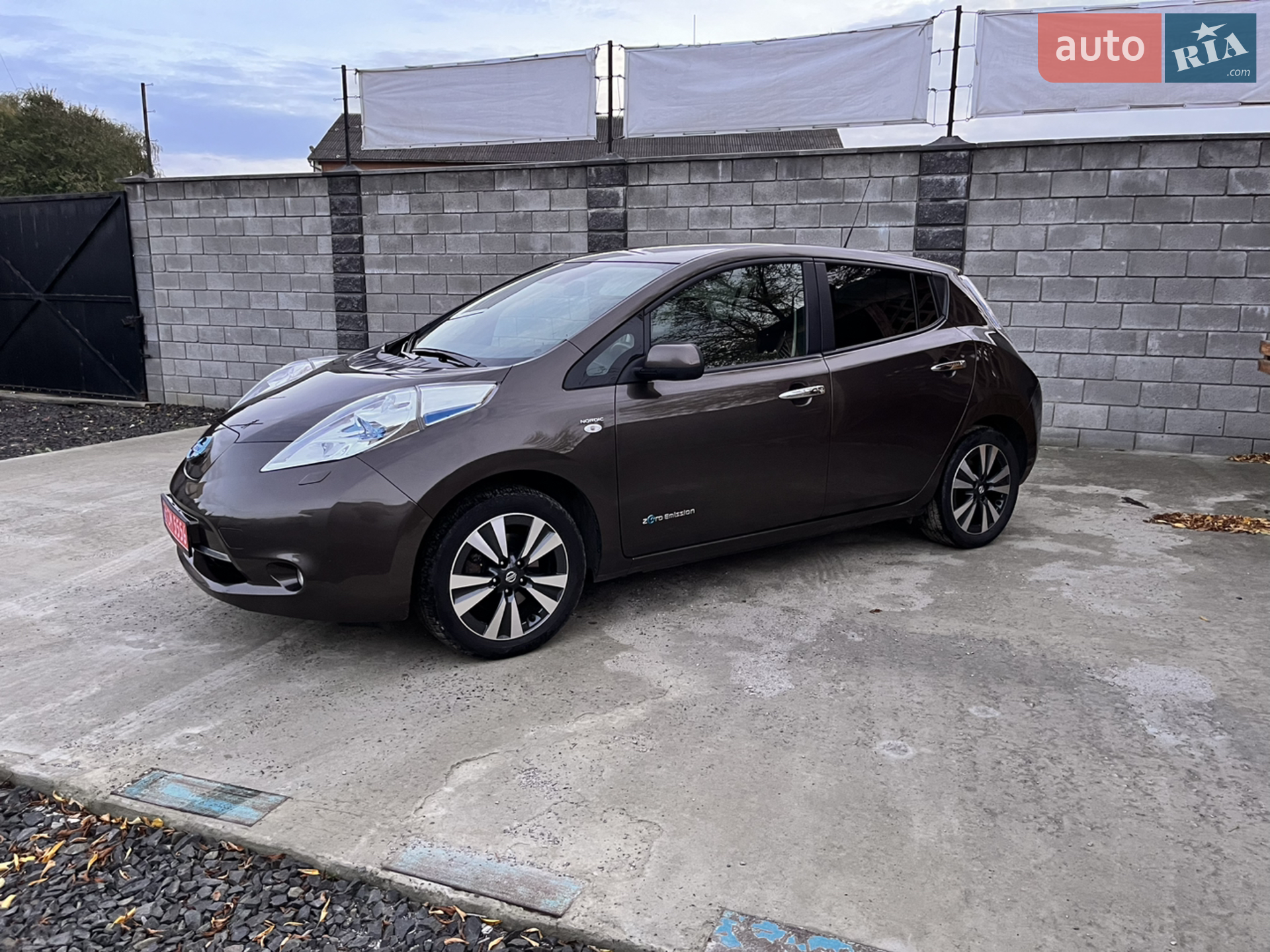 2016 Nissan Leaf - мініатюра 2