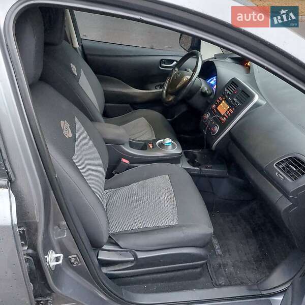 Хетчбек Nissan Leaf 2015 в Черкасах фото 4 Хетчбек Nissan Leaf 2015 в Черкасах