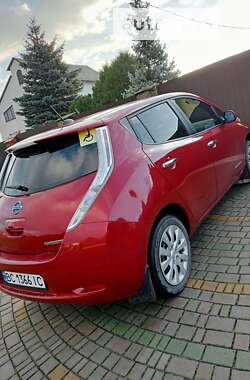 Хетчбек Nissan Leaf 2015 в Червонограді