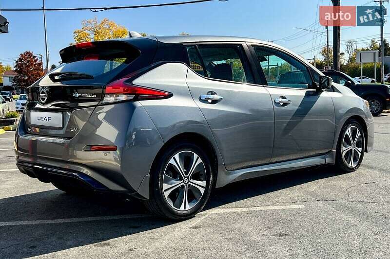 Хэтчбек Nissan Leaf 2021 в Киеве