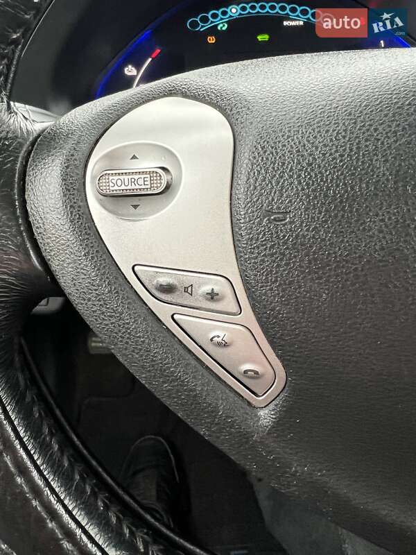 Хэтчбек Nissan Leaf 2013 в Лозовой фото 16 Хэтчбек Nissan Leaf 2013 в Лозовой