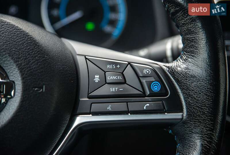 Хетчбек Nissan Leaf 2018 в Києві