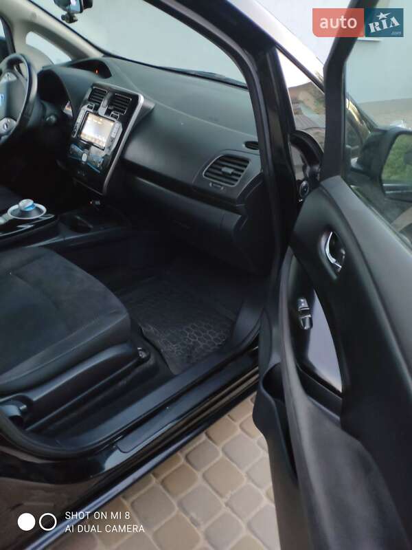 Хэтчбек Nissan Leaf 2016 в Тернополе