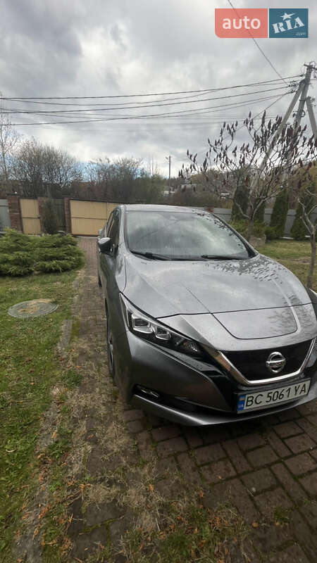 Хетчбек Nissan Leaf 2018 в Львові