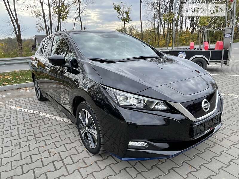 Хетчбек Nissan Leaf 2019 в Львові