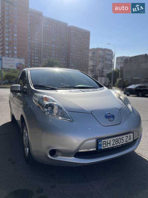 Хетчбек Nissan Leaf 2016 в Одесі
