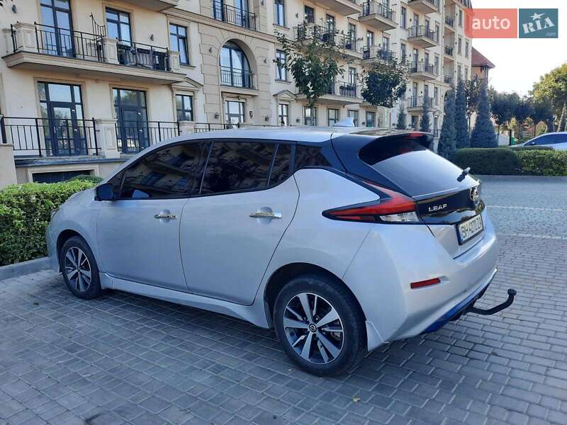 Хэтчбек Nissan Leaf 2018 в Южном фото 3 Хэтчбек Nissan Leaf 2018 в Южном