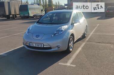 Хэтчбек Nissan Leaf 2012 в Ровно