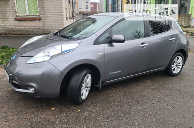 Хетчбек Nissan Leaf 2013 в Дніпрі