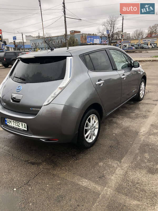 Хэтчбек Nissan Leaf 2014 в Житомире