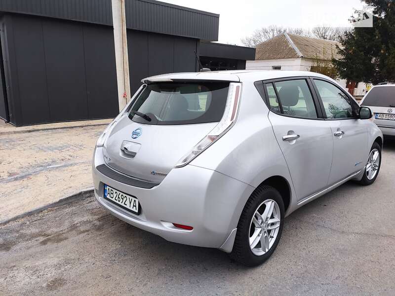 Хэтчбек Nissan Leaf 2016 в Виннице