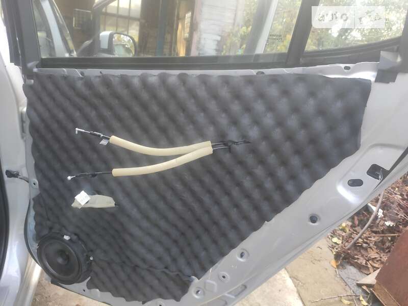 Хэтчбек Nissan Leaf 2016 в Виннице