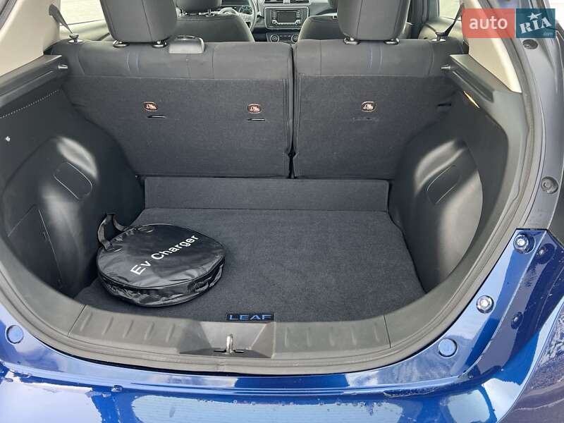 Хетчбек Nissan Leaf 2019 в Дніпрі