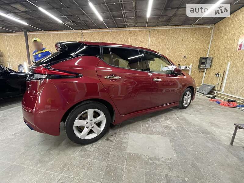 Хэтчбек Nissan Leaf 2018 в Белой Церкви