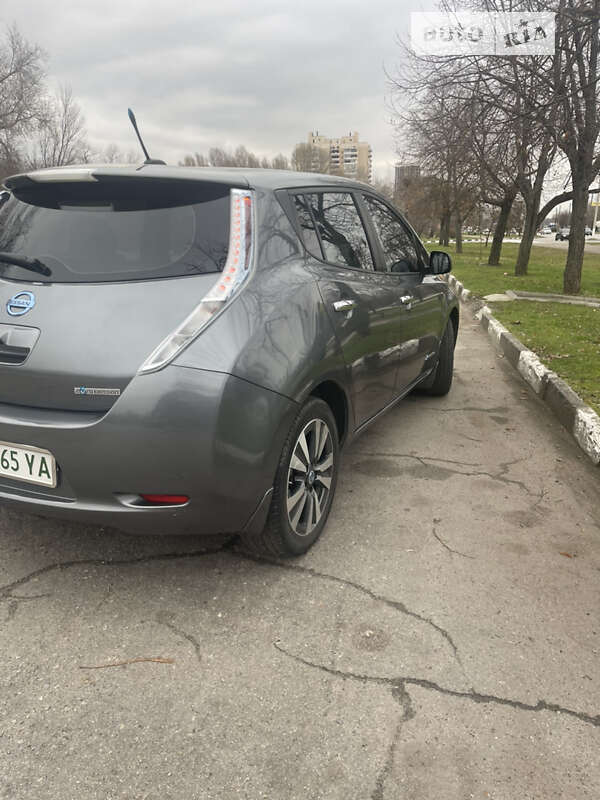 Хетчбек Nissan Leaf 2014 в Запоріжжі фото 5 Хетчбек Nissan Leaf 2014 в Запоріжжі