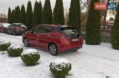 Хэтчбек Nissan Leaf 2019 в 