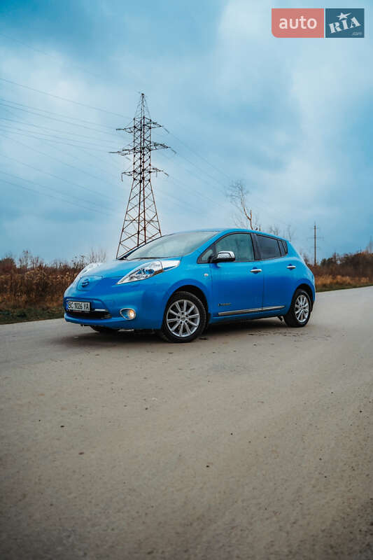 Хэтчбек Nissan Leaf 2013 в Львове фото 5 Хэтчбек Nissan Leaf 2013 в Львове