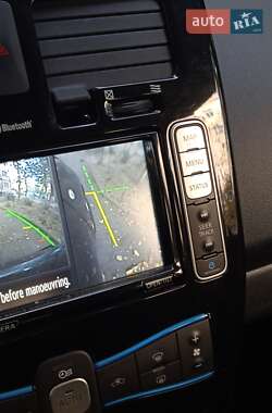 Хэтчбек Nissan Leaf 2014 в Одессе