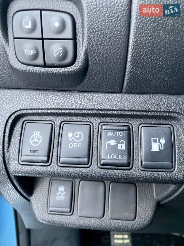 Хетчбек Nissan Leaf 2015 в Семенівці