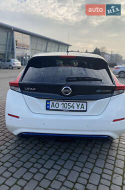 Хетчбек Nissan Leaf 2018 в Ужгороді