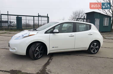 Хэтчбек Nissan Leaf 2016 в Ужгороде