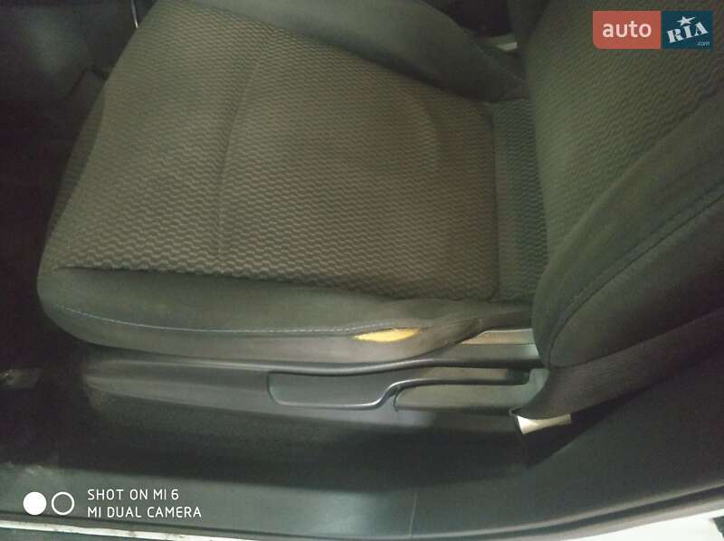 Хэтчбек Nissan Leaf 2014 в Киеве