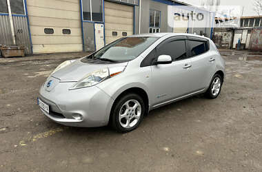 Хэтчбек Nissan Leaf 2011 в Одессе