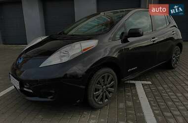 Хэтчбек Nissan Leaf 2014 в 