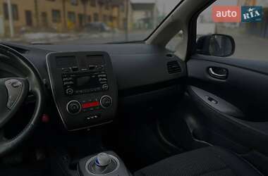 Хэтчбек Nissan Leaf 2014 в 