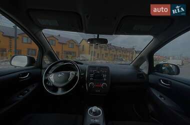 Хэтчбек Nissan Leaf 2014 в 
