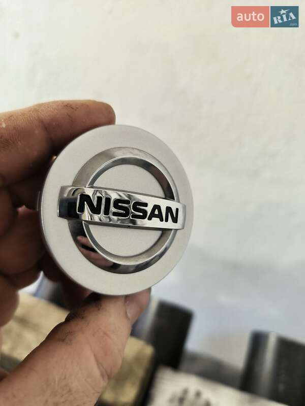 Хэтчбек Nissan Leaf 2014 в Гайвороне