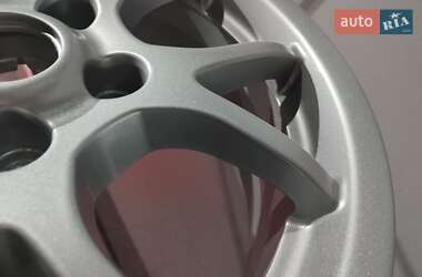 Хэтчбек Nissan Leaf 2014 в Гайвороне